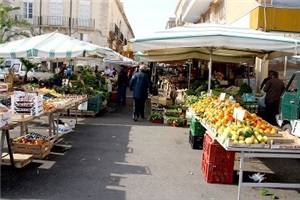 SOSPENSIONE BANDO ASSEGNAZIONE POSTEGGI NEI MERCATI